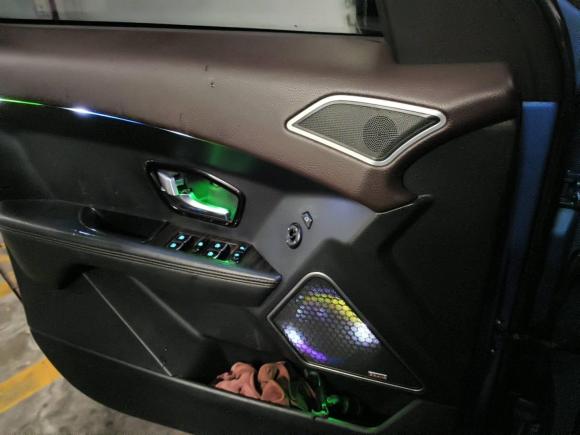 [杭州·浙A] 二手陆风陆风X72015款 2.0T 全景尊贵版