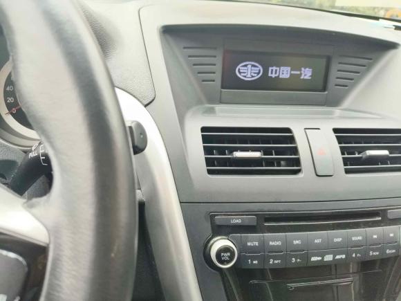 [上海·苏A] 二手奔腾奔腾X802013款 2.0L 自动舒适型