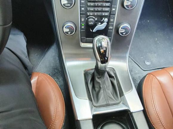 [上海·沪E] 二手沃尔沃沃尔沃V602014款 T5 智雅版