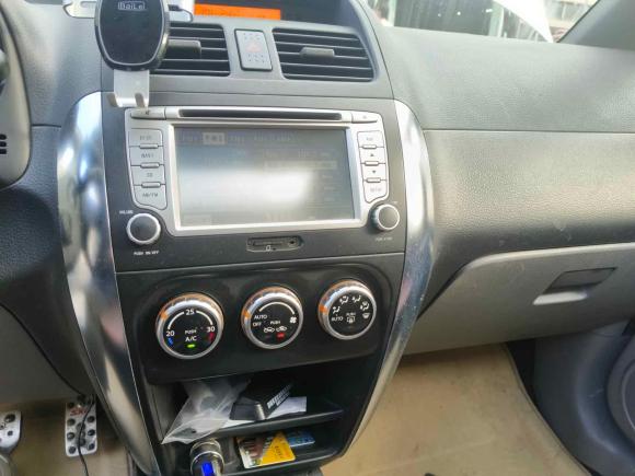 [深圳·鄂A] 二手铃木天语 SX42009款 两厢 1.8L 自动运动型