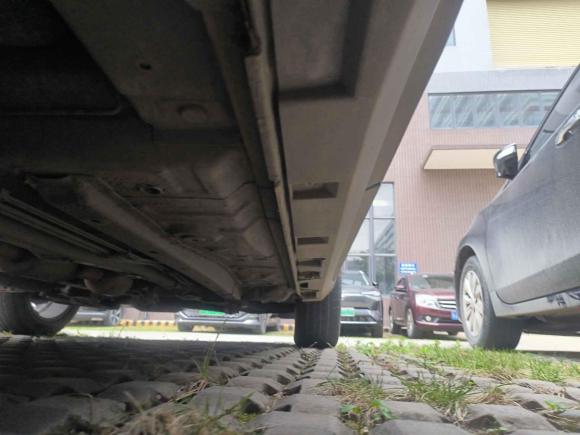 [广州·粤S] 二手中华中华V32016款 1.5T 自动旗舰型