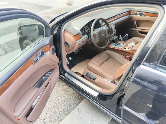 [成都·川A] 二手大众辉腾2012款 3.0L 商务型