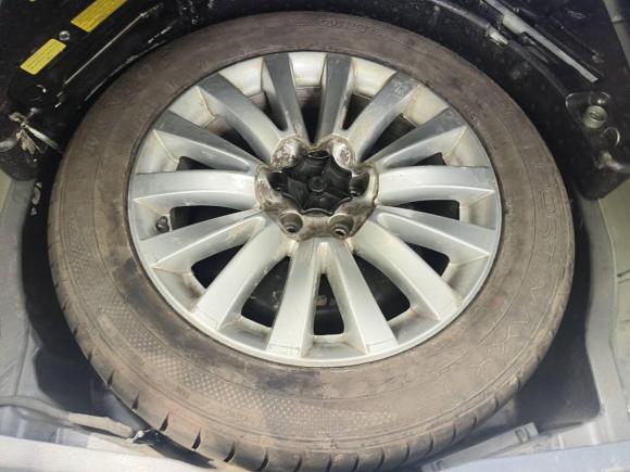 [义乌·浙G] 二手大众辉腾2011款 3.6L V6 5座加长商务版