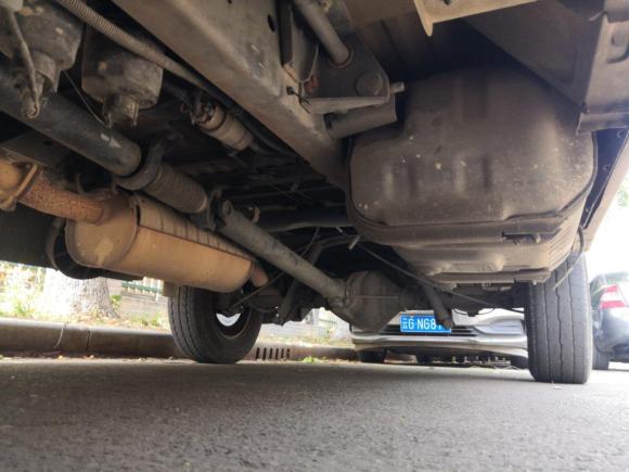 [无锡·苏B] 二手依维柯依维柯褒迪2017款 2.5T经典A32客车中顶6-7座47Z5