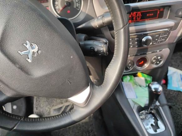 [南昌·浙B] 二手标致标致3012014款 1.6L 自动豪华版