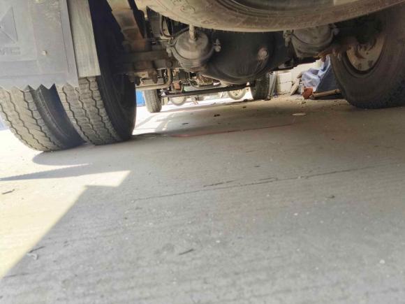 [苏州·苏U] 二手江铃宝典2016款 2.9T PLUS柴油两驱基本型5140长JX4D30