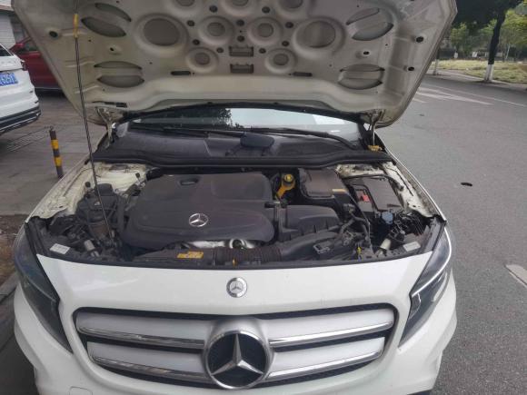 [成都·川A] 二手奔驰奔驰GLA2015款 GLA 200 动感型