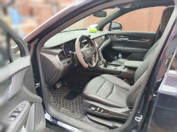 [南昌·赣A] 二手凯迪拉克凯迪拉克XT62021款 28T 六座四驱豪华型