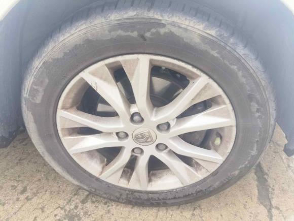 [宁波·浙B] 二手宝骏宝骏7302014款 1.5L 手动豪华导航ESP版 7座