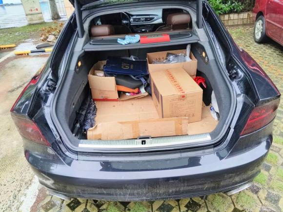 [上海·粤M] 二手奥迪奥迪A72012款 3.0TFSI quattro舒适型