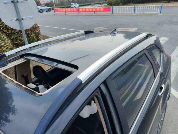 [南通·苏F] 二手宝骏宝骏5602015款 1.8L 手动豪华型