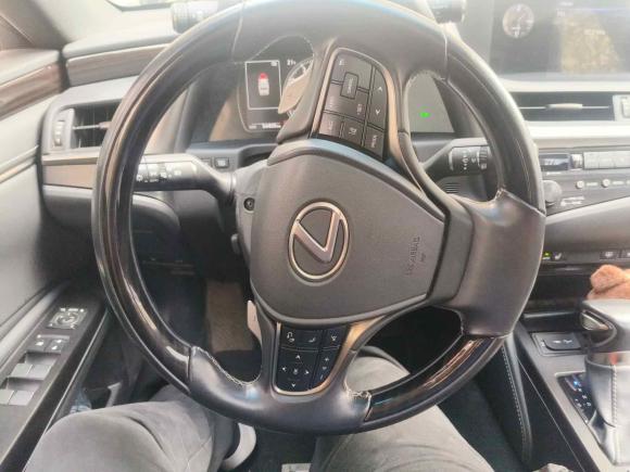 [嘉兴·浙F] 二手雷克萨斯雷克萨斯ES2018款 200 豪华版 国V