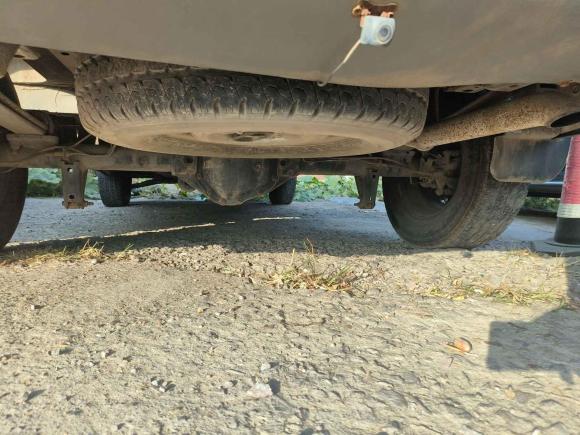 [青岛·鲁B] 二手福特新世代全顺2016款 2.2T短轴6座中顶多功能车