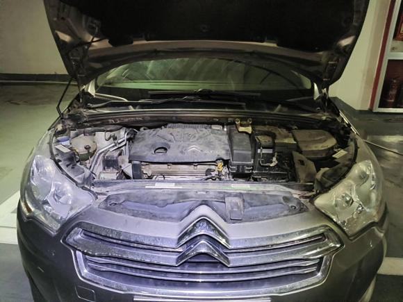 [西安·陕A] 二手雪铁龙雪铁龙C4L2014款 1.8L 智驱版 自动劲享型