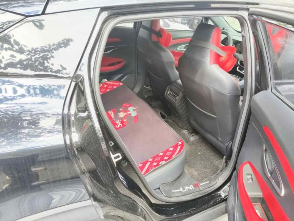 [青岛·鲁B] 二手长安长安UNI-T2020款 1.5T 旗舰型