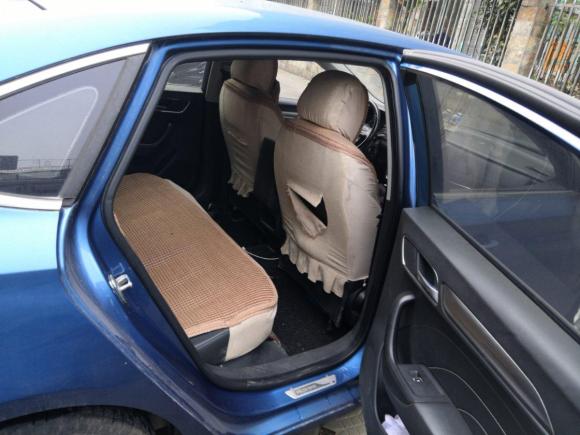 [成都·川A] 二手荣威荣威i62017款 20T 手动豪华版