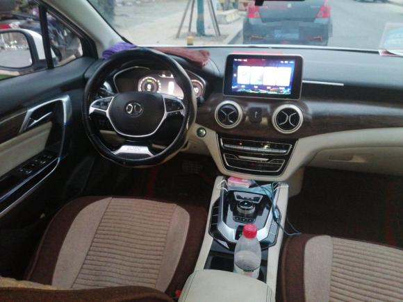 [济南·鲁A] 二手北京汽车北京EU52018款 R500 智风版