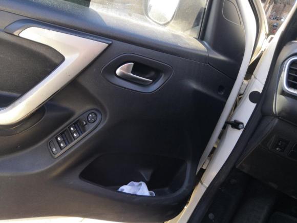 [北京·京A] 二手雪铁龙雪铁龙C3-XR2017款 1.6L 自动时尚型