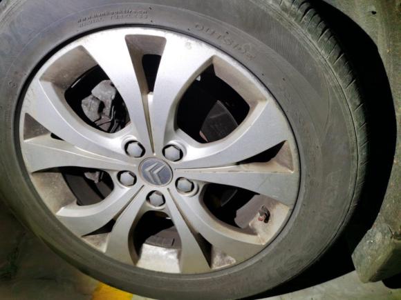 [上海·沪A] 二手雪铁龙雪铁龙C52012款 2.3L 自动尊贵型