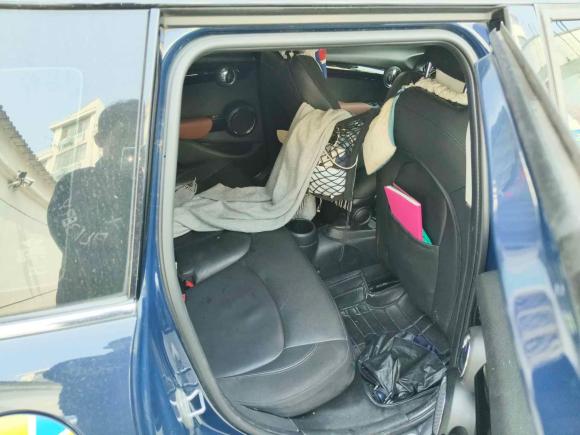 [金华·浙G] 二手MINIMINI2018款 1.5T COOPER 艺术家 五门版