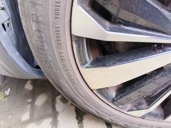 [南京·苏L] 二手标致标致50082017款 380THP 7座豪华GT版