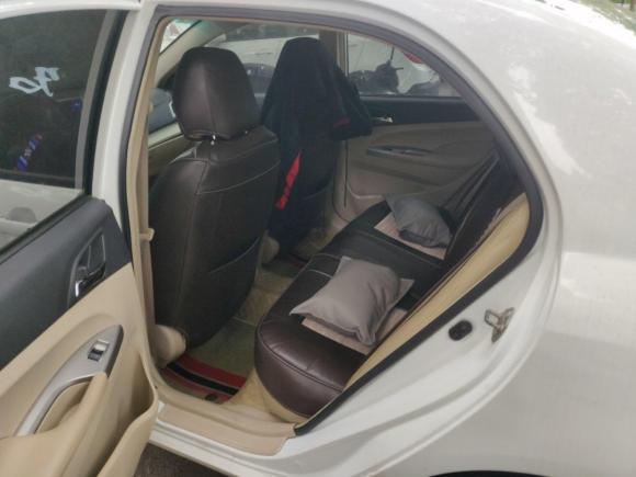 [武汉·鄂A] 二手比亚迪比亚迪F32014款 1.5L 自动豪华型