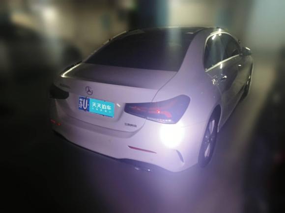 [苏州·苏U] 二手奔驰奔驰A级2021款 A 200 L 运动轿车时尚型