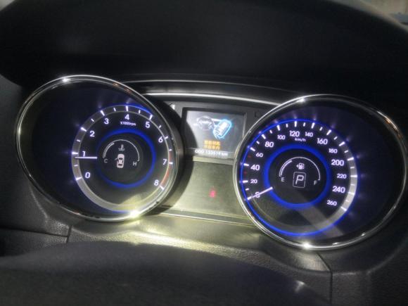 [佛山·鲁B] 二手现代索纳塔2013款 2.4L 自动领先版 国IV