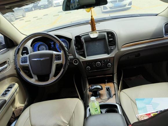 [武汉·鄂A] 二手克莱斯勒克莱斯勒300C2014款 3.0L 卓越版