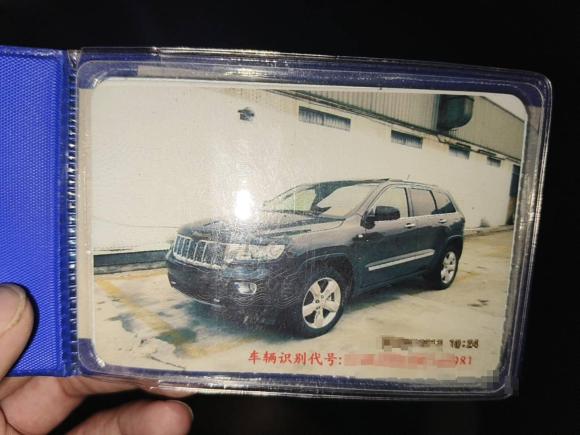 [佛山·粤E] 二手Jeep大切诺基2011款 改款 3.6L 旗舰版