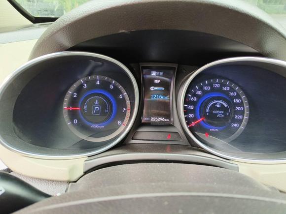 [佛山·豫A] 二手现代胜达2013款 2.0T 自动四驱尊贵型