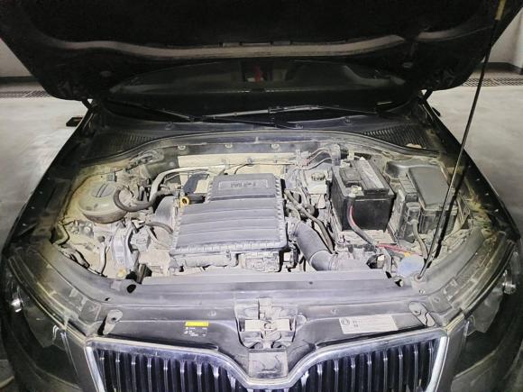 [武汉·鄂A] 二手斯柯达明锐2015款 1.6L 自动逸俊版