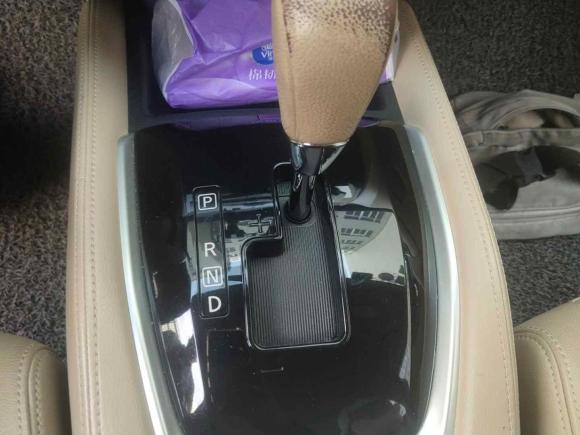 [深圳·粤B] 二手日产奇骏2014款 2.0L CVT舒适版 2WD