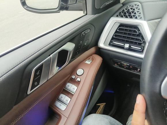 [成都·川G] 二手宝马宝马X72023款 xDrive40i 领先型豪华套装