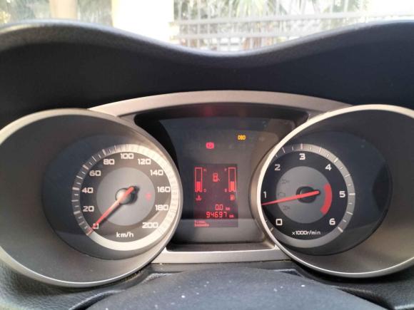 [南昌·赣M] 二手陆风陆风X82012款 探索版 2.0T 柴油4X2豪华型