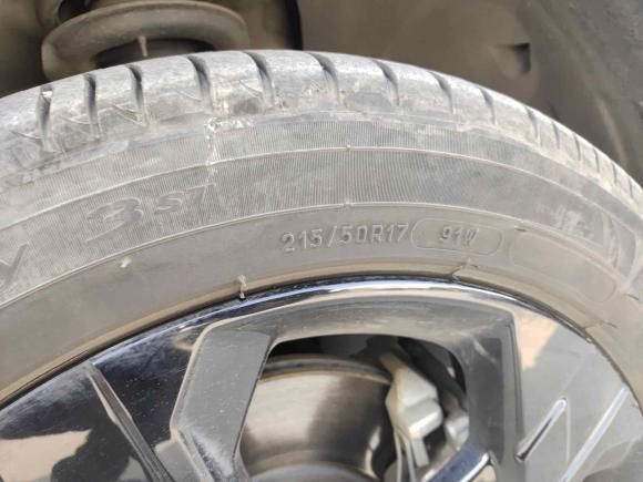 [上海·沪A] 二手荣威荣威i6 MAX新能源2021款 EV 500天幕旗舰版