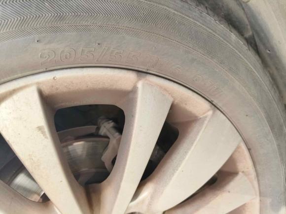 [西安·陕A] 二手雪铁龙世嘉2016款 经典 三厢 1.6L 自动品尚型