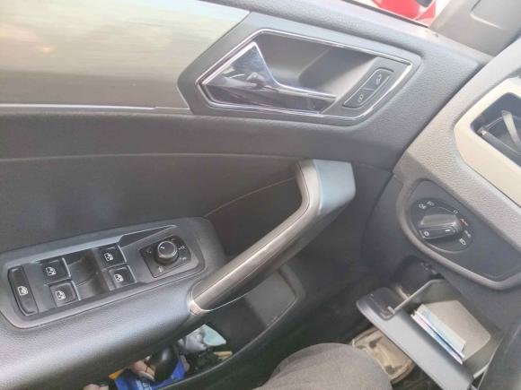 [上海·沪D] 二手大众途安2018款 途安L 280TSI DSG拓界豪华版 7座 国V