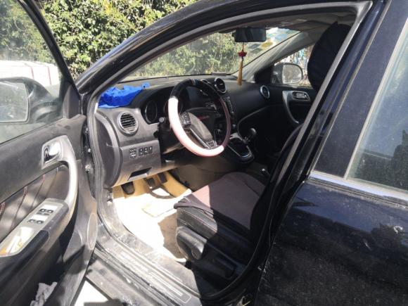 [上海·皖H] 二手哈弗哈弗H62015款 升级版 1.5T 手动两驱精英型