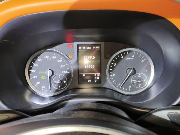 [武汉·鄂A] 二手奔驰威霆2021款 2.0T 商务版 7座