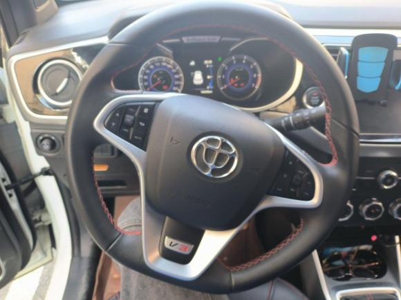 [上海·渝B] 二手中华中华V32015款 1.5L 手动智能型