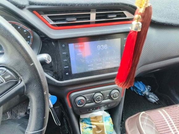 [合肥·陕E] 二手奇瑞瑞虎3x2017款 1.5L 手动时尚版