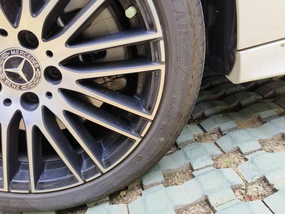 [南京·苏A] 二手奔驰奔驰C级2022款 C 260 L 运动版