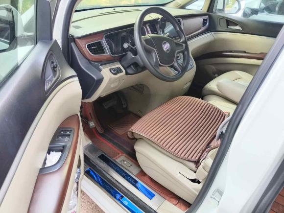 [济南·鲁A] 二手别克别克GL82014款 2.4L CT豪华商务舒适版