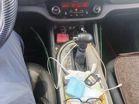 [上海·沪C] 二手起亚智跑2015款 2.0L 自动两驱版DLX