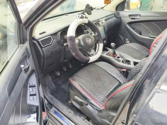 [嘉兴·云H] 二手东风风光风光5802016款 1.5T 手动豪华型