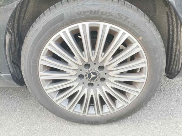 [青岛·鲁U] 二手奔驰奔驰E级2023款 改款 E 300 L 尊贵型