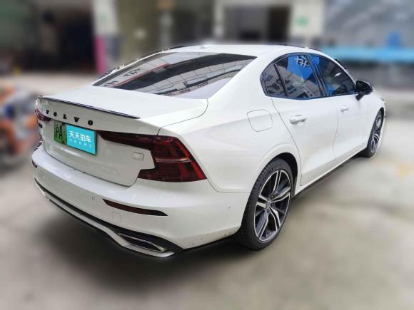 [上海·沪A] 二手沃尔沃沃尔沃S60新能源2022款 T8 E驱混动 四驱智雅运动版