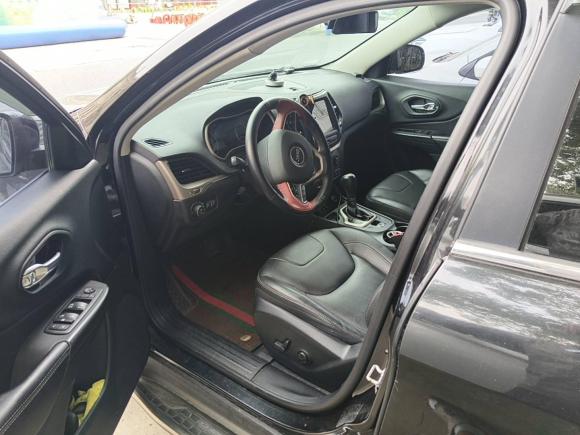 [嘉兴·浙F] 二手Jeep自由光2017款 2.0L 优越版