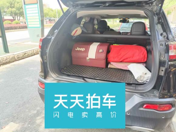 [苏州·吉A] 二手Jeep自由光2019款 2.0L 两驱典尚版 国V